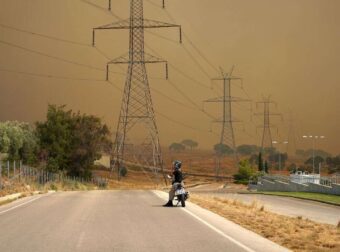 «Έβαλα τη φωτιά, γιατί οι γονείς μου ήθελαν να συνεχίσω τη σχολή»: Η ομολογία του 27χρονου συγκλονίζει την Ελλάδα