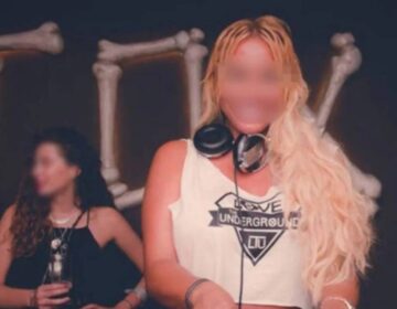 Γuμνń βρέθηκε η DJ Μικαέλα στο ναpκοπάρτι με «καλεσμένους» γνωστούς επιχειρηματίες