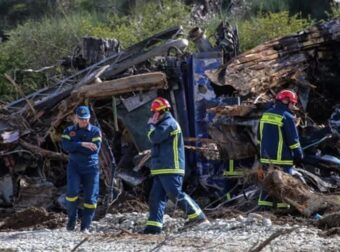 Τέμπη: Φρικιαστικά ντοκουμέντα από τα μπάζα – «Ενωμένο κινητό, λίπος, τζάμια και τριχωτό κεφαλής»