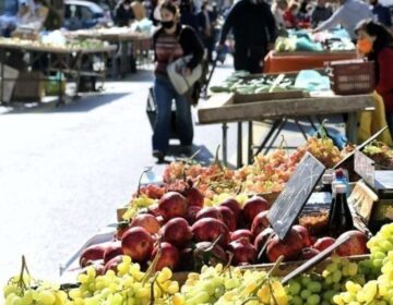 Λήστεψαν 87χρονη που κινούνταν με αναπηρικό αμαξίδιο σε λαϊκή αγορά